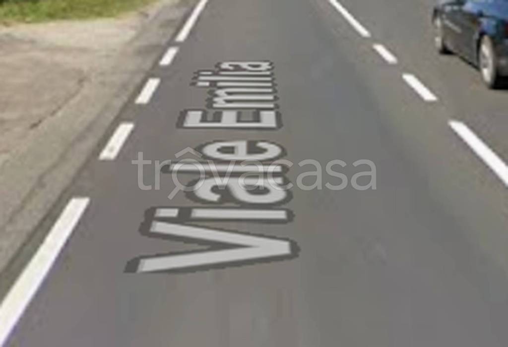 negozio in vendita a Catanzaro in zona Santa Maria