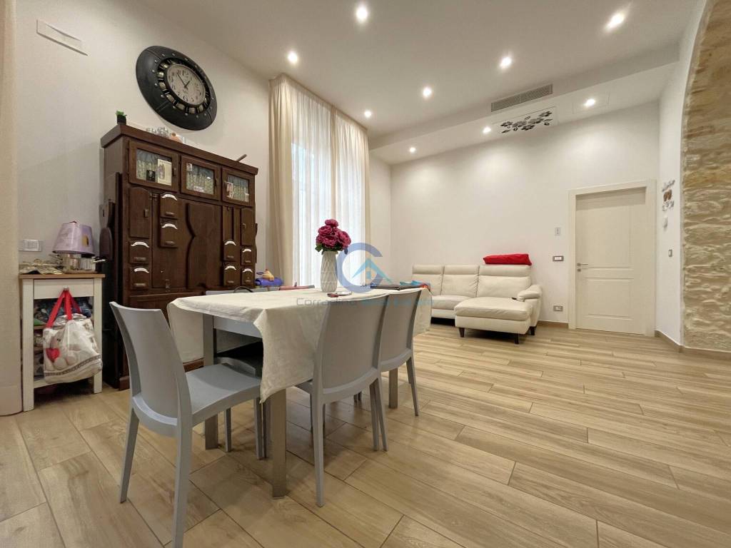 appartamento in vendita a Catanzaro in zona Centro Città