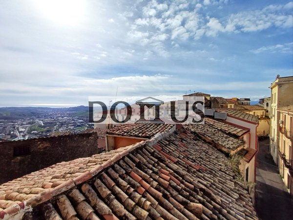 appartamento in vendita a Catanzaro in zona Centro Città