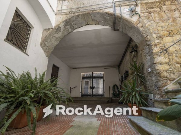 appartamento in vendita a Catanzaro in zona Centro Città