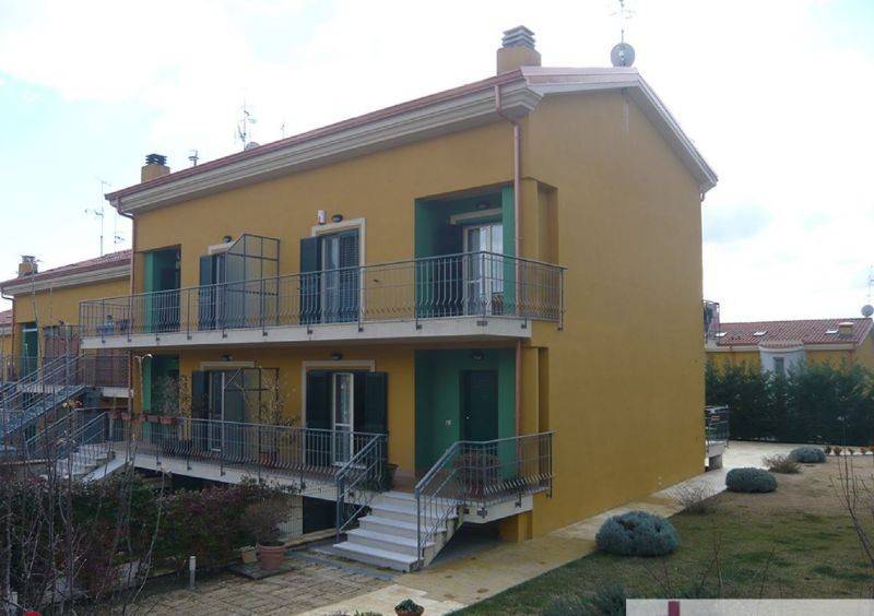 casa indipendente in vendita a Catanzaro in zona Mater Domini