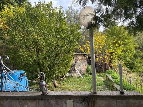 casa indipendente in vendita a Catanzaro in zona Mater Domini