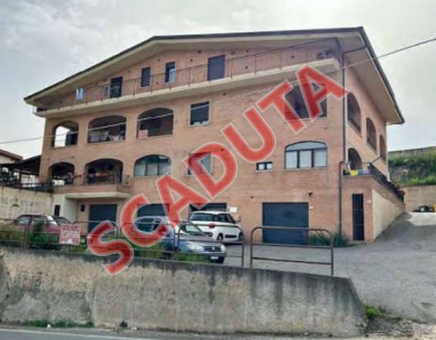 locale di sgombero in vendita a Catanzaro in zona Gagliano