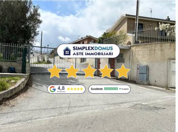 appartamento in vendita a Catanzaro in zona Gagliano