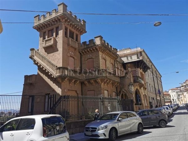 casa indipendente in vendita a Catanzaro in zona Centro Città
