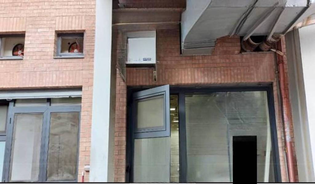 negozio in vendita a Catanzaro in zona Santa Maria