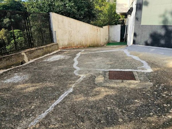 locale commerciale in vendita a Catanzaro in zona Centro Città