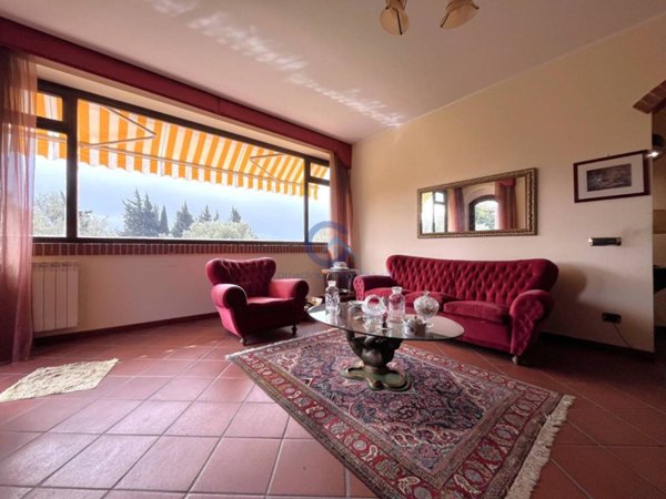 casa indipendente in vendita a Catanzaro in zona Pontegrande