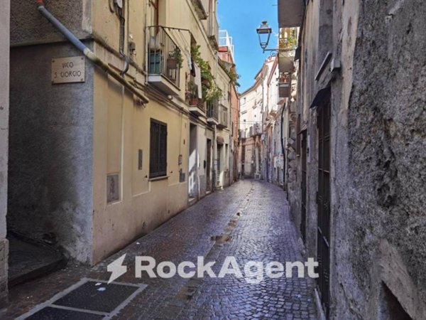 appartamento in vendita a Catanzaro in zona Centro Città