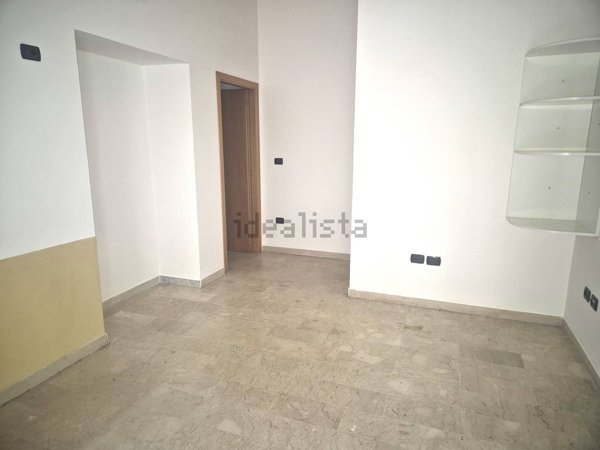 locale commerciale in vendita a Catanzaro