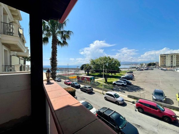 appartamento in vendita a Catanzaro in zona Germaneto