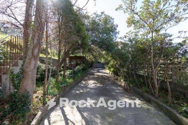 casa indipendente in vendita a Catanzaro in zona Sant'Elia