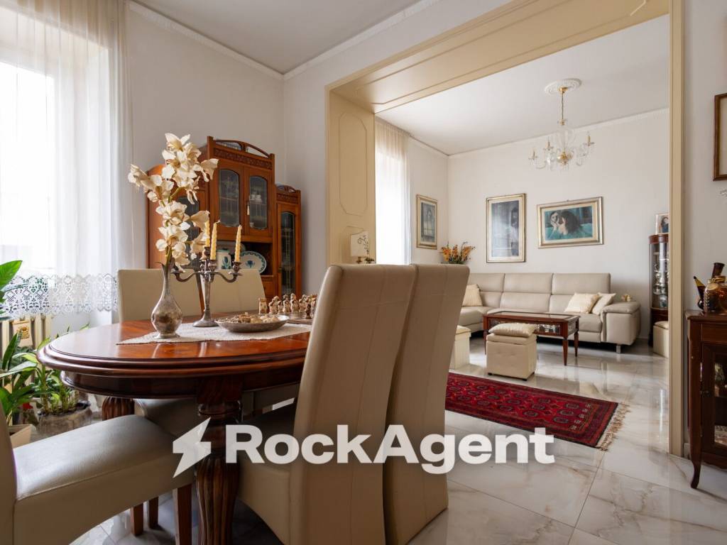 appartamento in vendita a Catanzaro in zona Centro Città