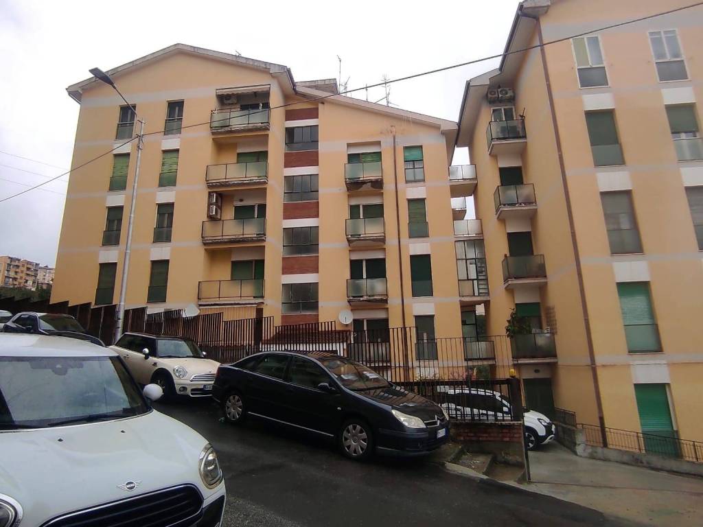 appartamento in vendita a Catanzaro in zona Pontepiccolo