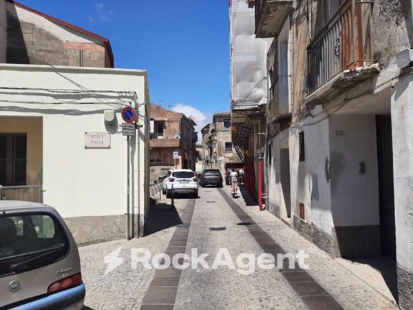 appartamento in vendita a Catanzaro in zona Gagliano