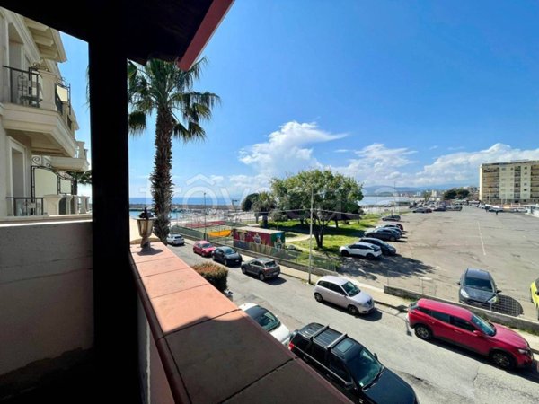 appartamento in vendita a Catanzaro in zona Catanzaro Lido