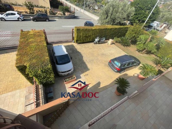 casa indipendente in vendita a Catanzaro in zona Catanzaro Lido