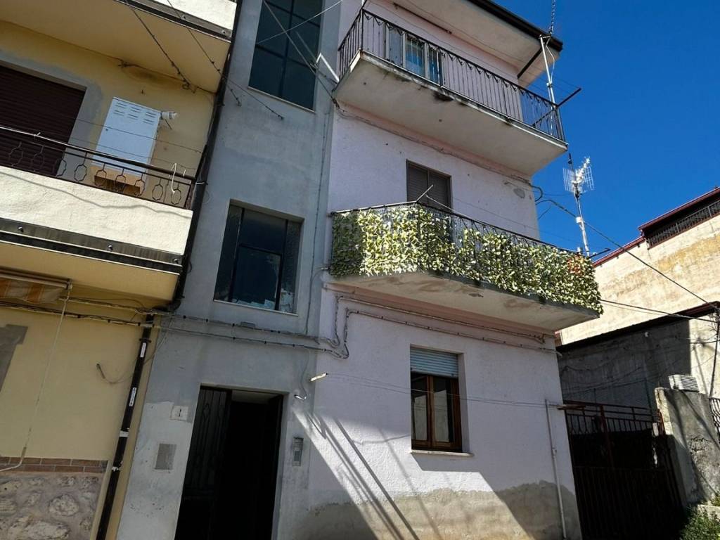 appartamento in vendita a Catanzaro in zona Santa Maria
