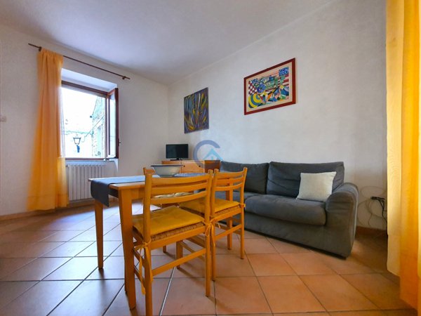 casa indipendente in vendita a Catanzaro in zona Centro Città