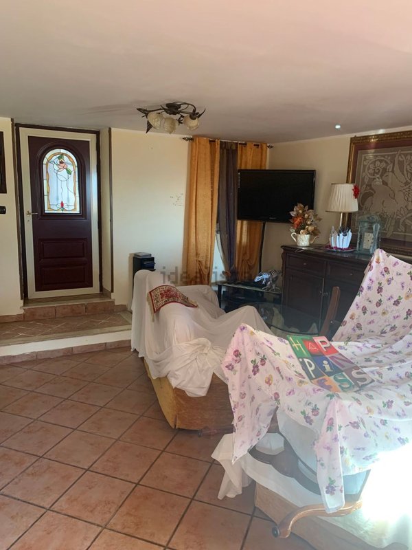 casa indipendente in vendita a Catanzaro in zona Gagliano