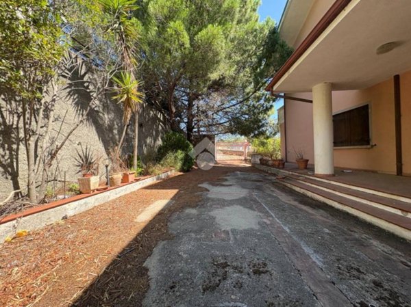 casa indipendente in vendita a Catanzaro in zona Centro Città