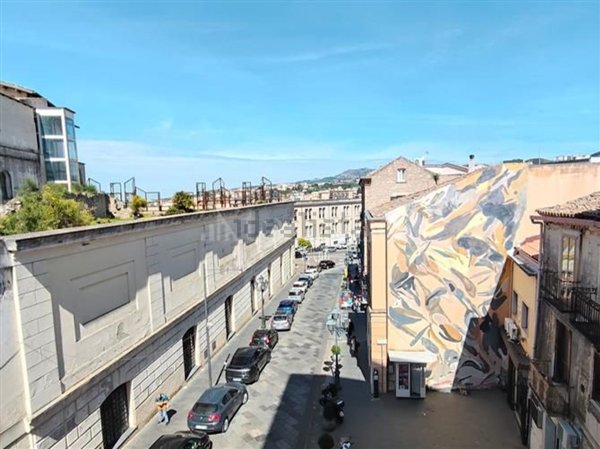 ufficio in vendita a Catanzaro in zona Centro Città