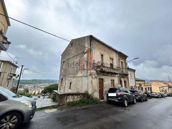 appartamento in vendita a Catanzaro in zona Centro Città