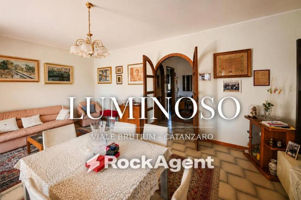 appartamento in vendita a Catanzaro in zona Catanzaro Sala