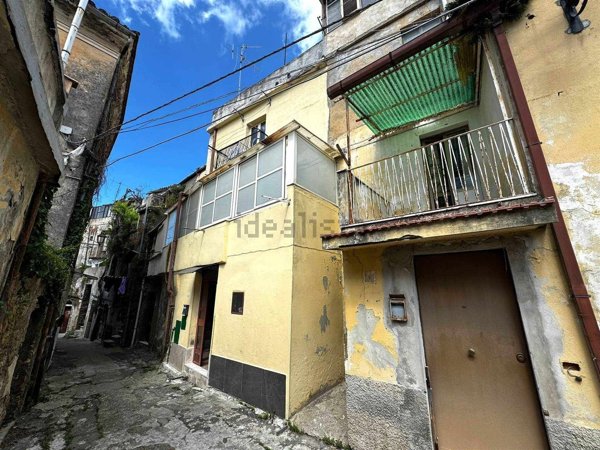 appartamento in vendita a Catanzaro in zona Gagliano
