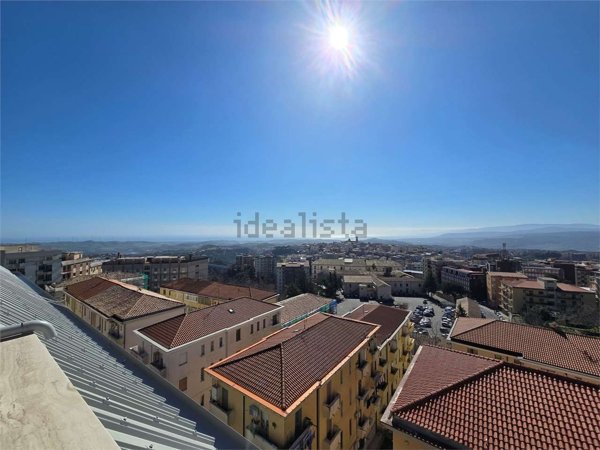 appartamento in vendita a Catanzaro in zona Pontepiccolo