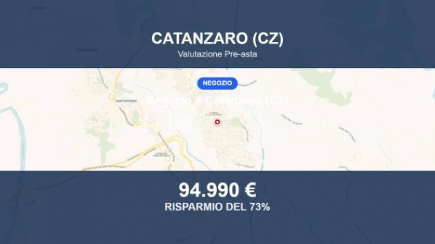 negozio in vendita a Catanzaro in zona Centro Città