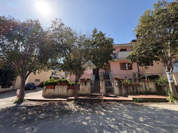 casa semindipendente in vendita a Catanzaro in zona Centro Città