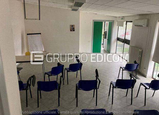 negozio in vendita a Catanzaro