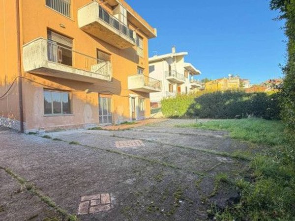 casa indipendente in vendita a Catanzaro in zona Mater Domini