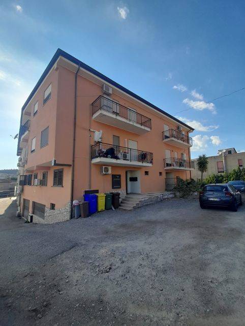 appartamento in vendita a Catanzaro in zona Catanzaro Lido