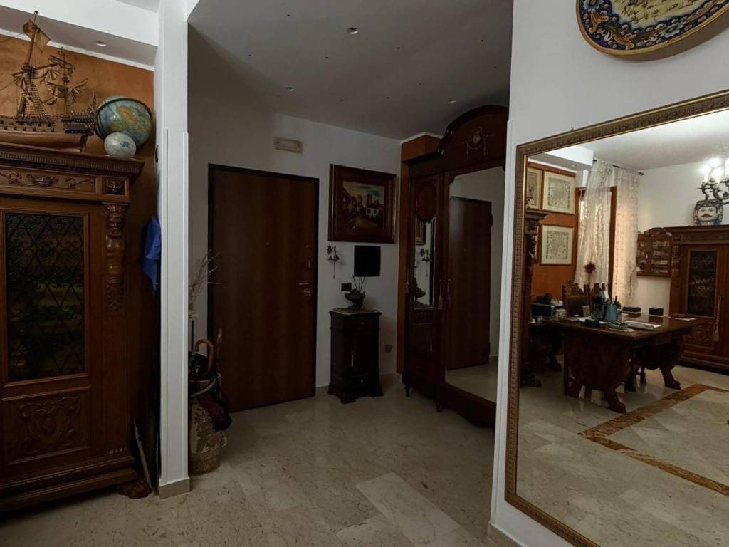 appartamento in vendita a Catanzaro in zona Catanzaro Lido