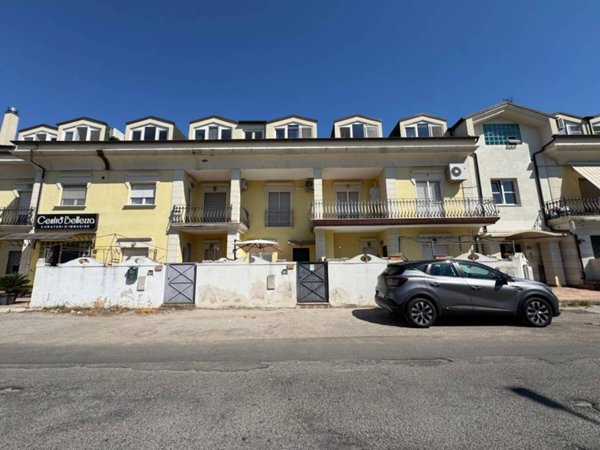 appartamento in vendita a Catanzaro in zona Catanzaro Lido