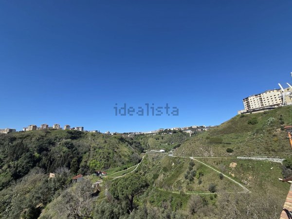 appartamento in vendita a Catanzaro in zona Mater Domini