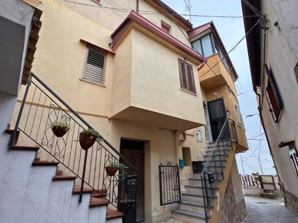 appartamento in vendita a Catanzaro in zona Siano