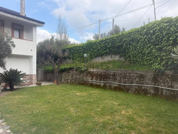 casa indipendente in vendita a Catanzaro in zona Centro Città