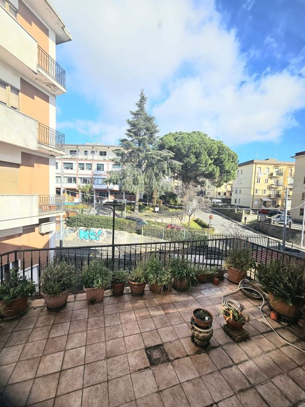 appartamento in vendita a Catanzaro in zona Centro Città