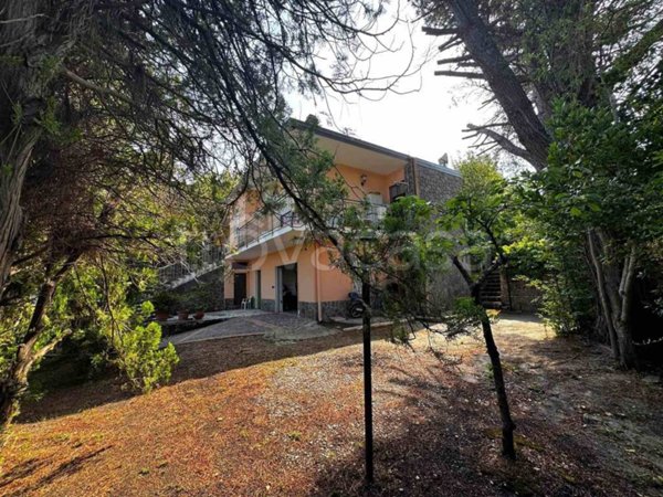 casa indipendente in vendita a Catanzaro in zona Sant'Elia