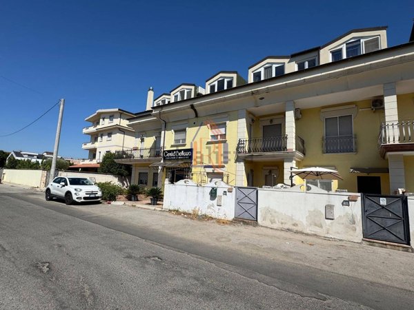appartamento in vendita a Catanzaro in zona Catanzaro Lido