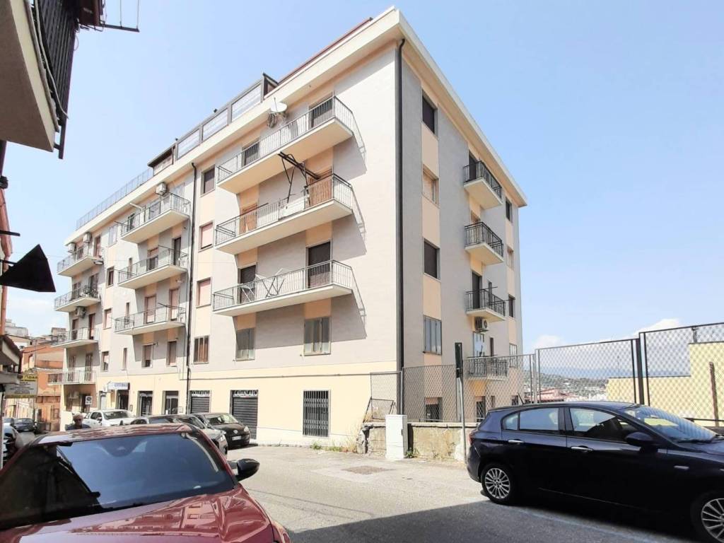 appartamento in vendita a Catanzaro in zona Centro Città