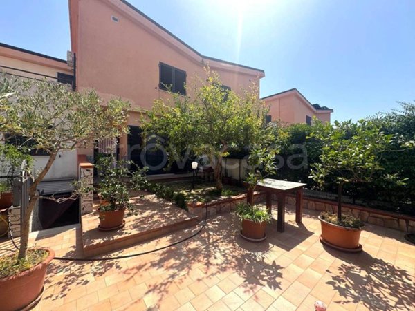 casa indipendente in vendita a Catanzaro in zona Catanzaro Lido