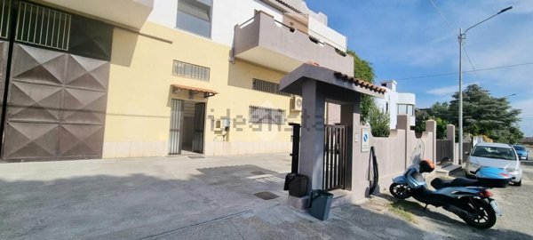 locale di sgombero in vendita a Catanzaro in zona Catanzaro Lido