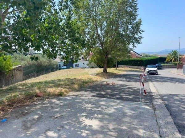 terreno agricolo in vendita a Catanzaro in zona Mater Domini