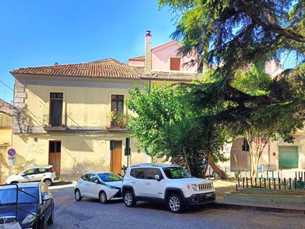 appartamento in vendita a Catanzaro in zona Centro Città