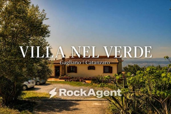 casa indipendente in vendita a Catanzaro in zona Gagliano