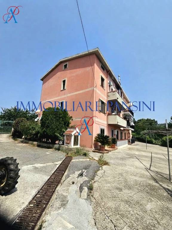 appartamento in vendita a Catanzaro in zona Pontegrande